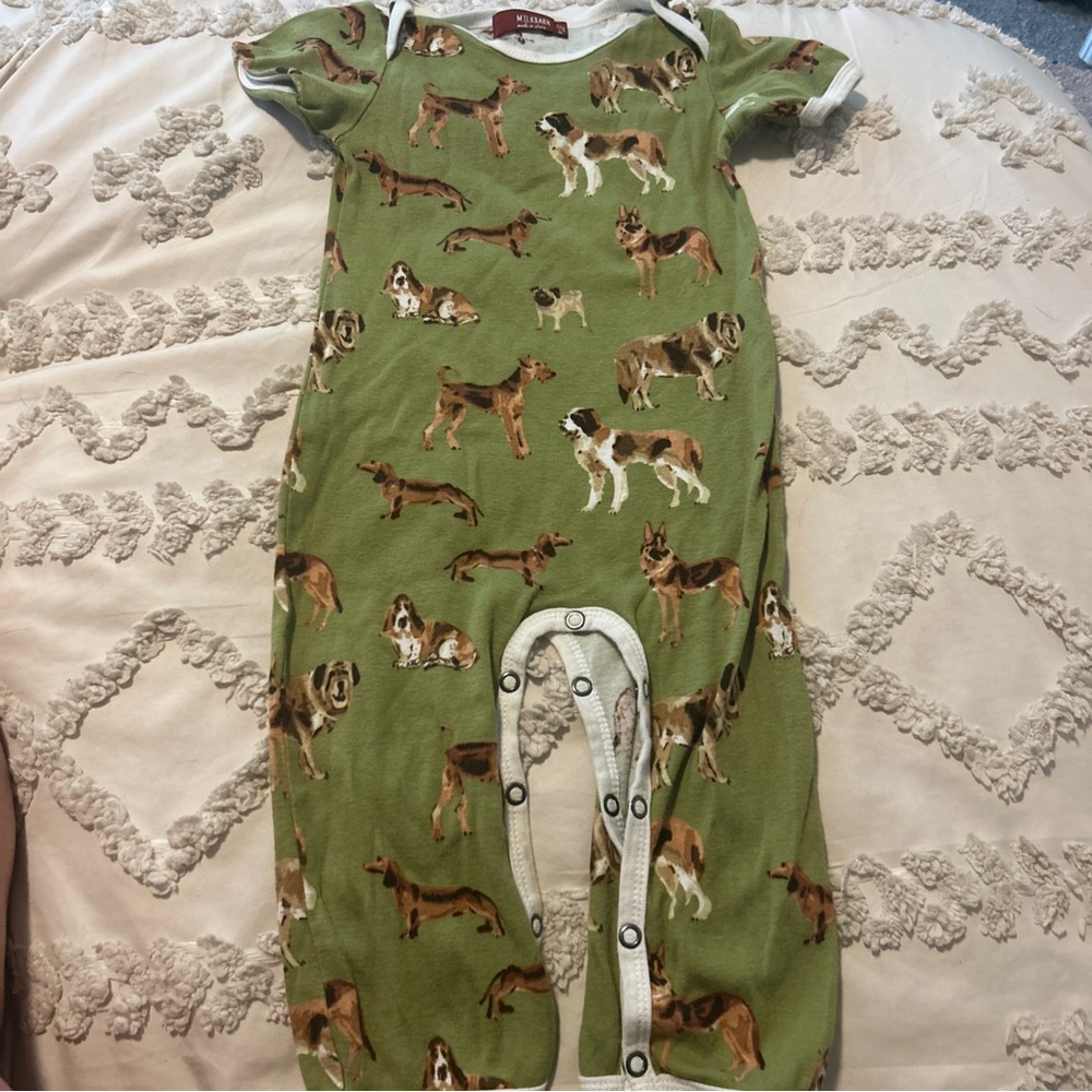Milkbarn Green and White Sleep Sacks with Festive Design